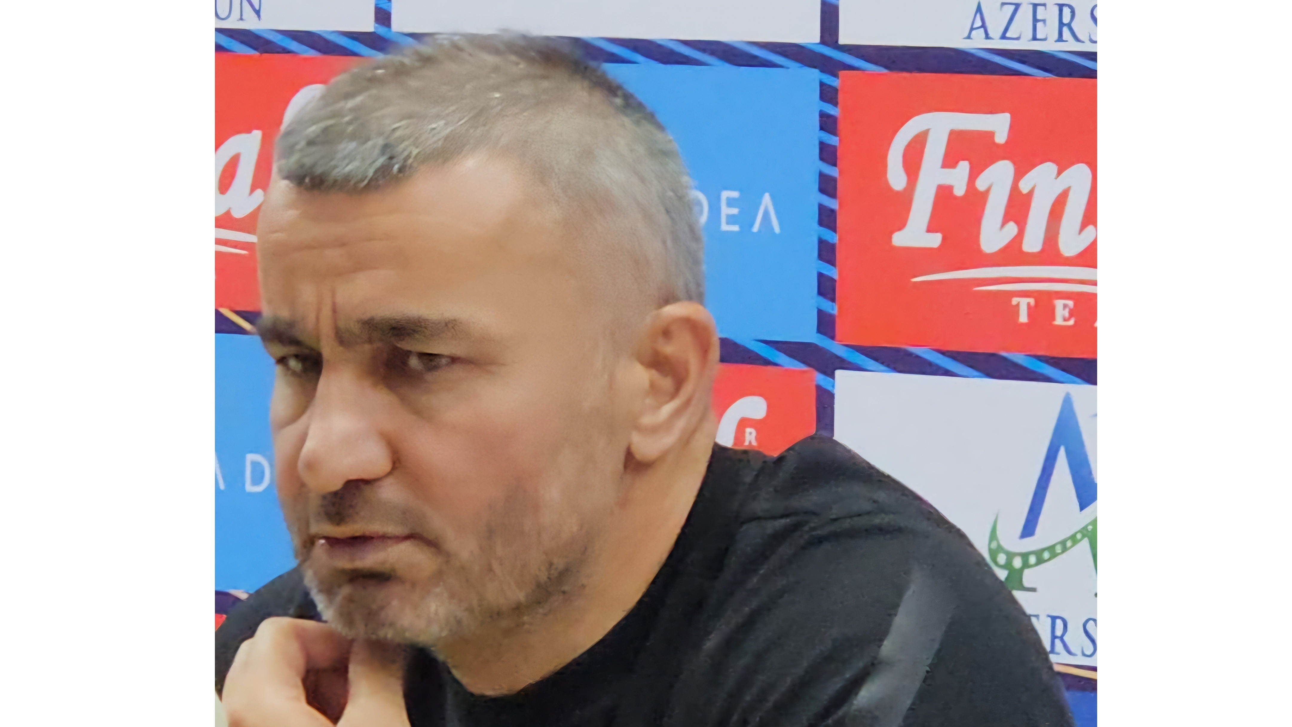 Qurban Qurbanov: "Böyük oyunlarda heyəti dəyişməyin tərəfdarı deyiləm" - Video