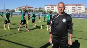 "Xəzər Lənkəran"ın keçmiş baş məşqçisi ağır vəziyyətdə xəstəxanaya aparıldı