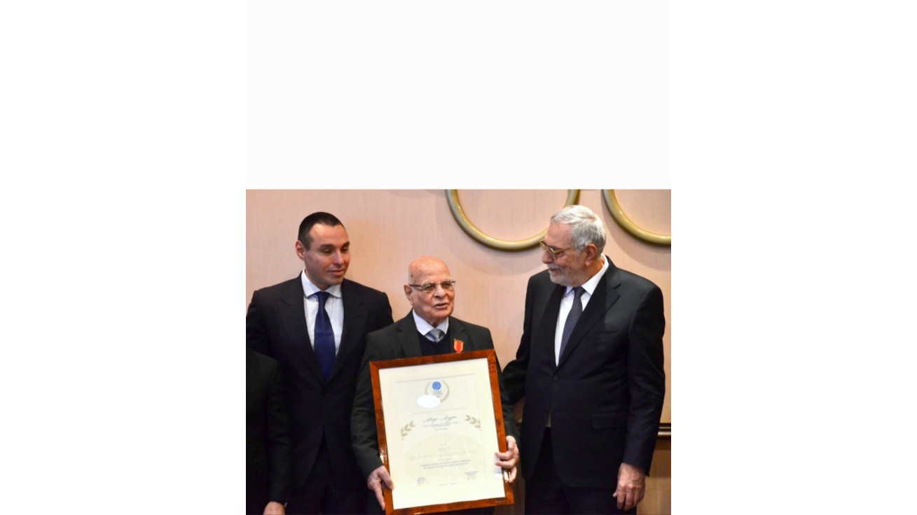 Ağacan Abiyevə "Olimpiya çələngi" mükafatı təqdim olundu 