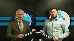 Cavid Hüseynov "Səbail" yiyəsiz qalıb" dedi, qovuldu - Video