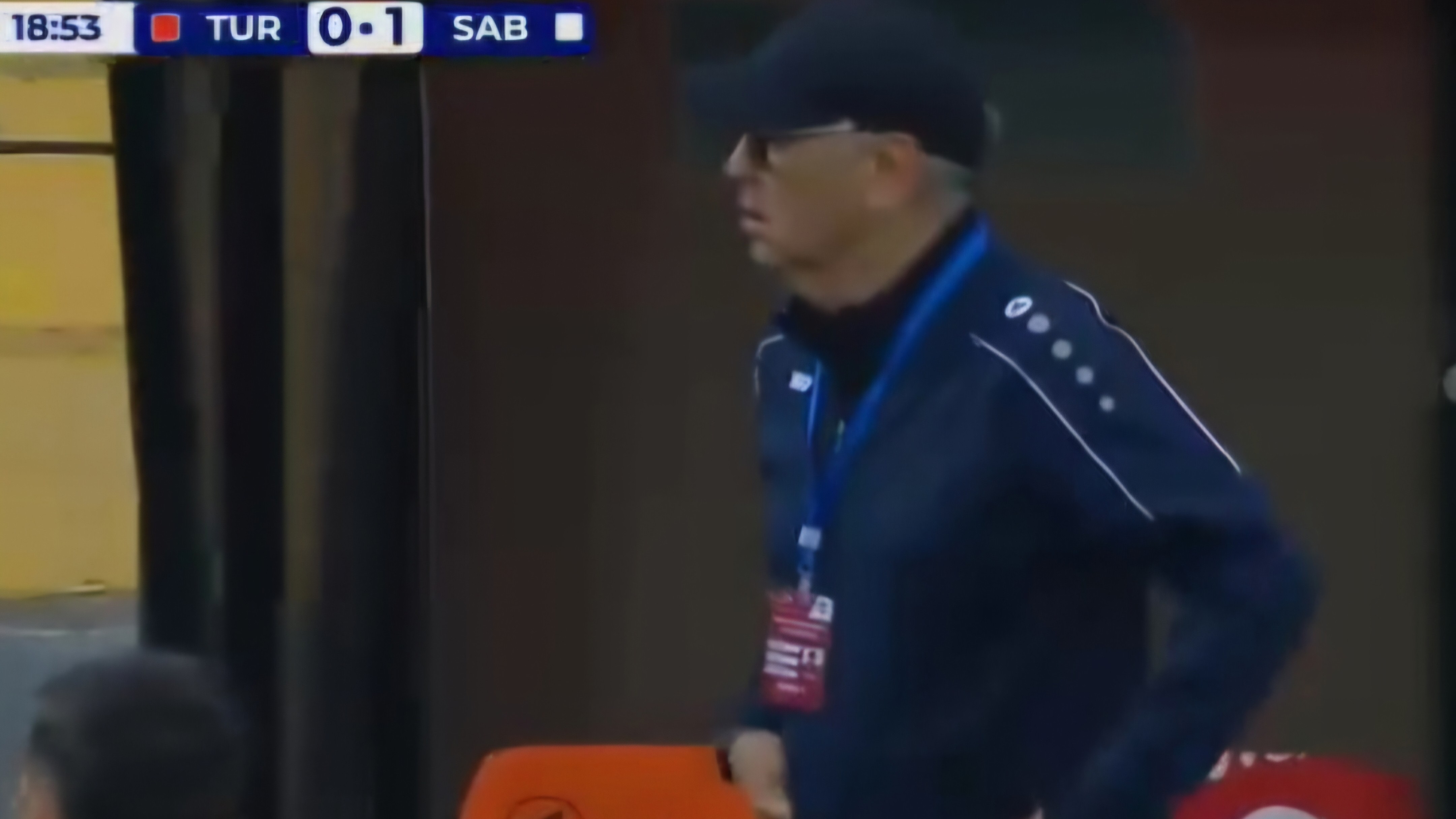 "Karyeramda ilk qırmızı vərəqə idi, bu cür davranmalı deyildim" - Qurban Berdıyev