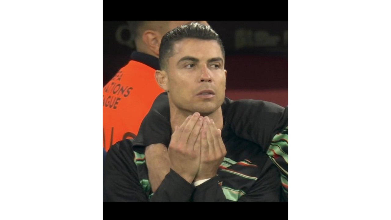 Kriştiano Ronaldo dua etdi, ağladı - Video