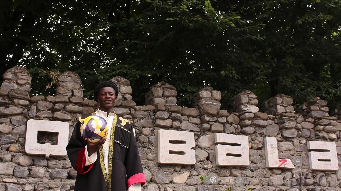 "Qəbələ"də 3 illik müqavilə - Foto