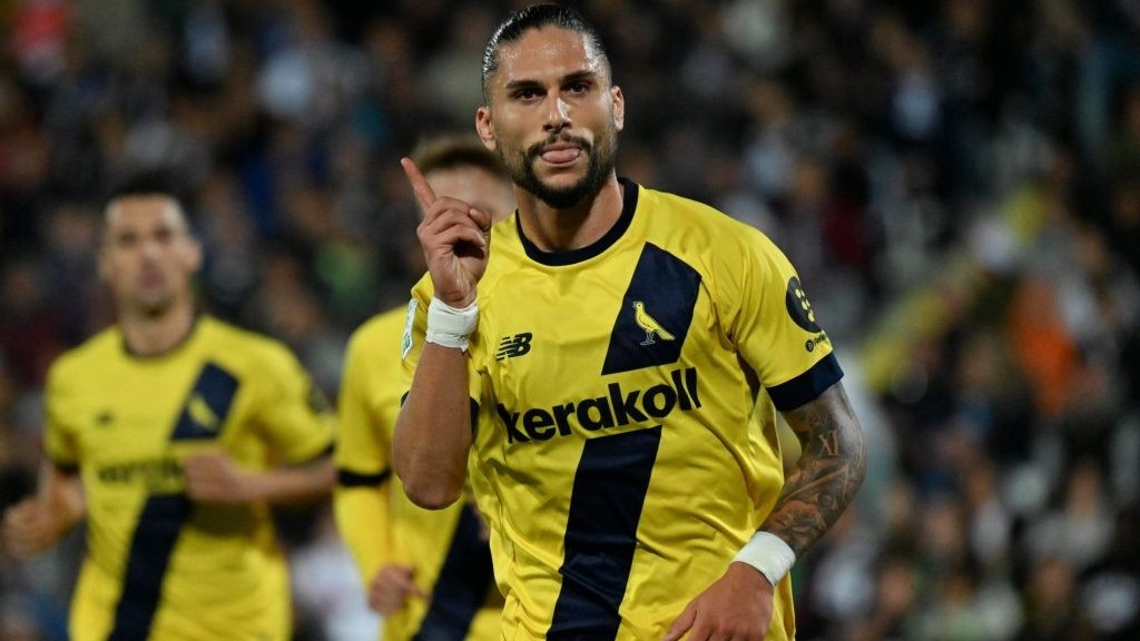 "Neftçi" "Sportinq"in keçmiş hücumçusu Pedroyla anlaşdı - Eksklüziv