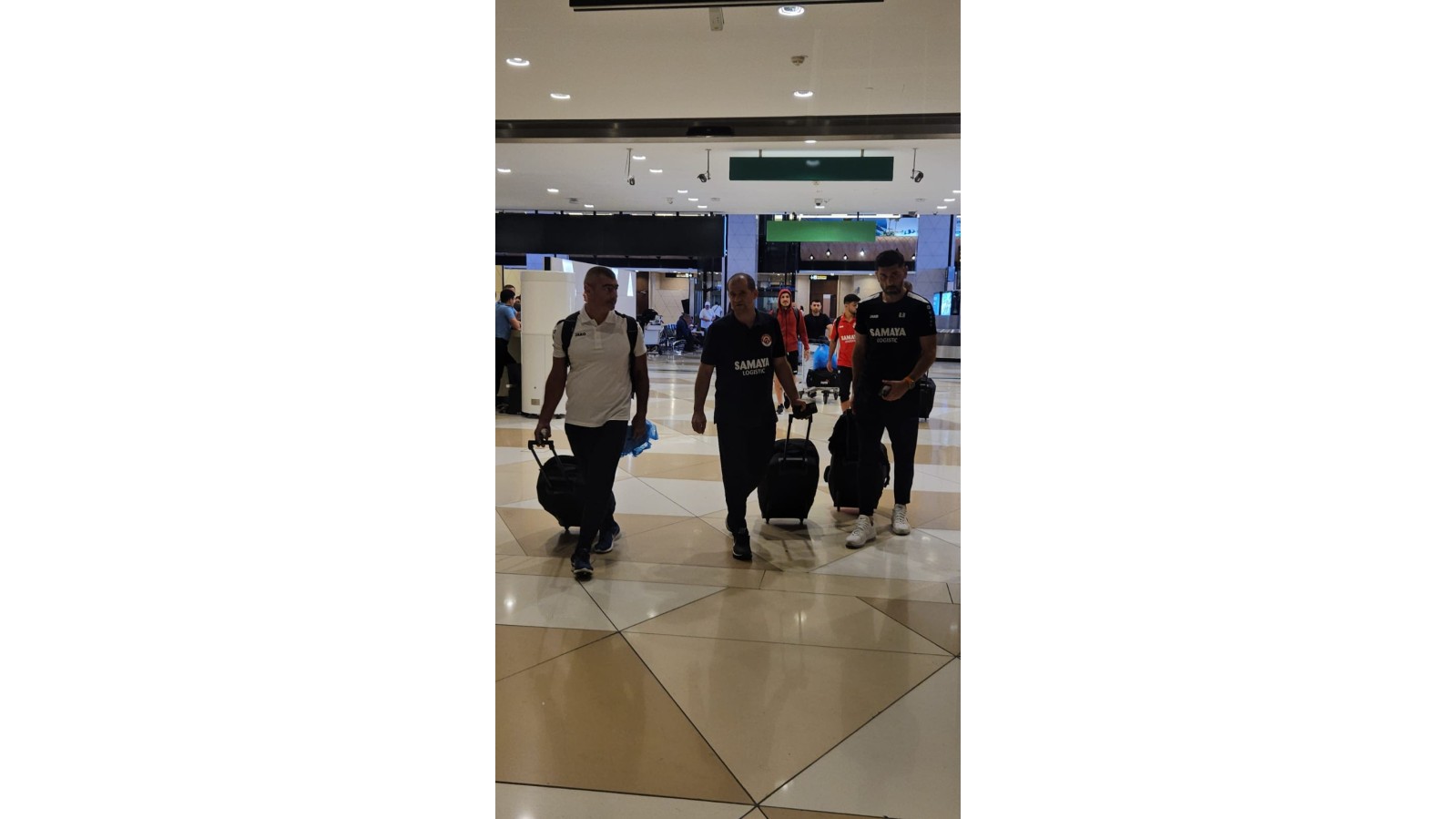 "Araz-Naxçıvan"ın qəhrəmanları Yunanıstan səfərindən qayıtdı - Video