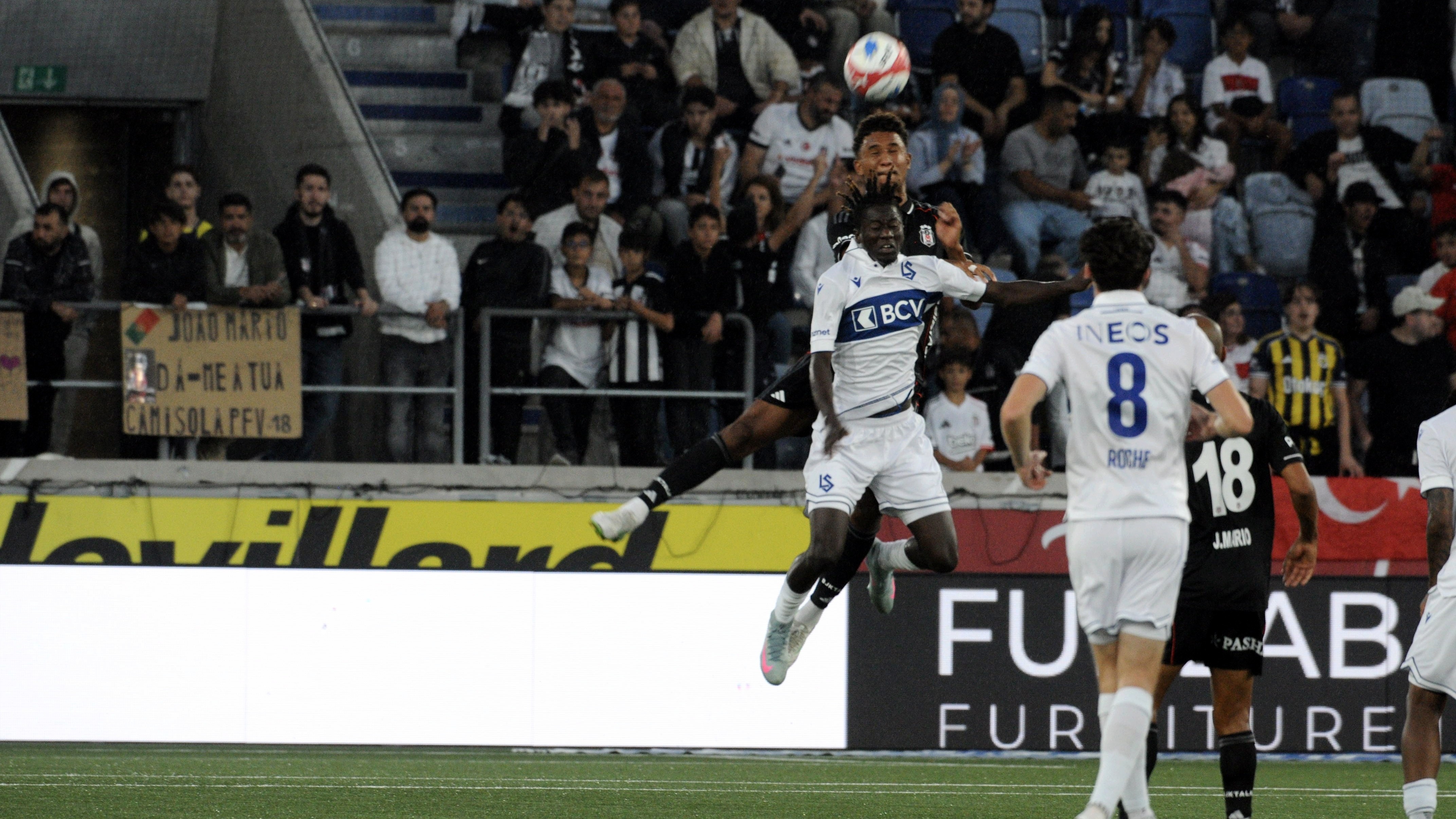 "Beşiktaş"ın "Lozanna"yla matçında azərbaycanlı jurnalistin çəkilişi - Şəkillər