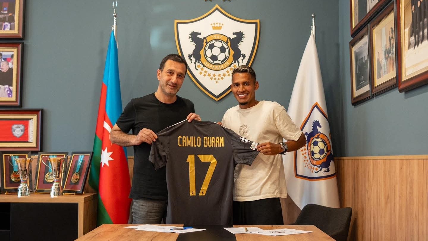 "Qarabağ" Kamilo Duranla müqavilə imzaladı - Foto