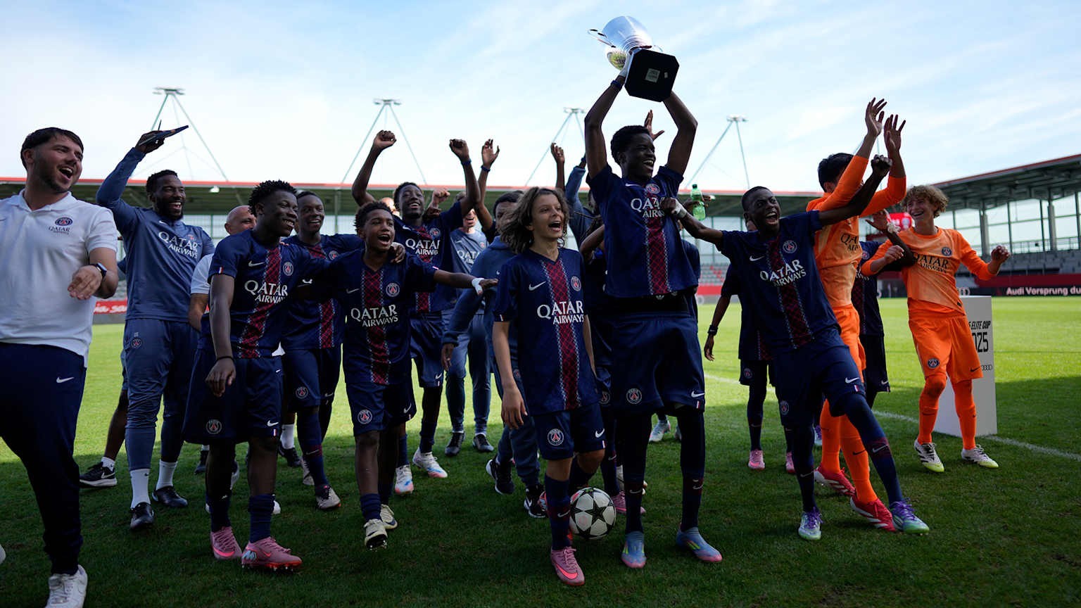 "Liverpul" sonuncu oldu