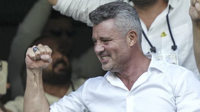 "Fenerbahçe"də yeni prezident seçildi - Foto