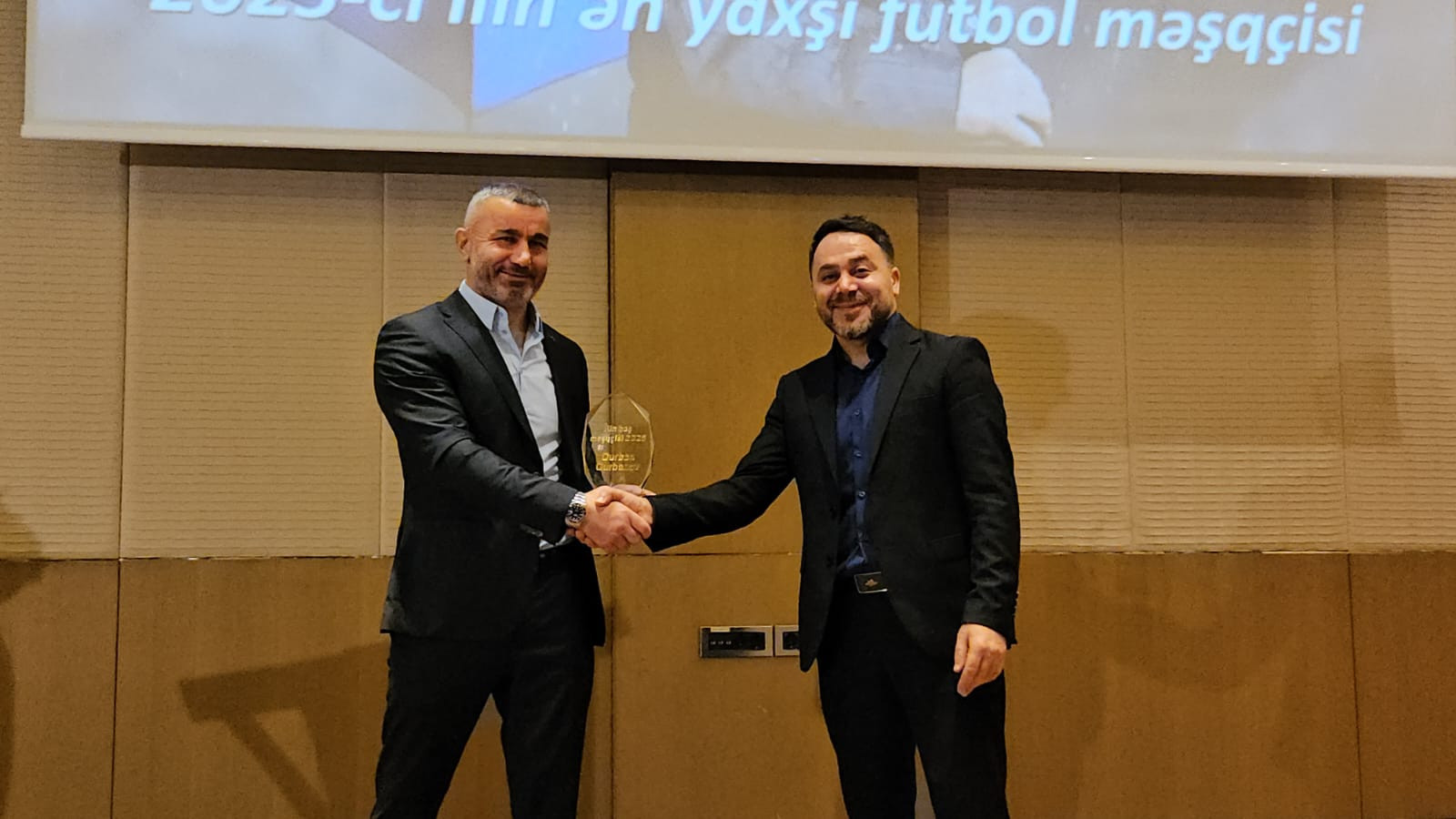 Qurban Qurbanov 15-ci dəfə birinci seçildi - Video