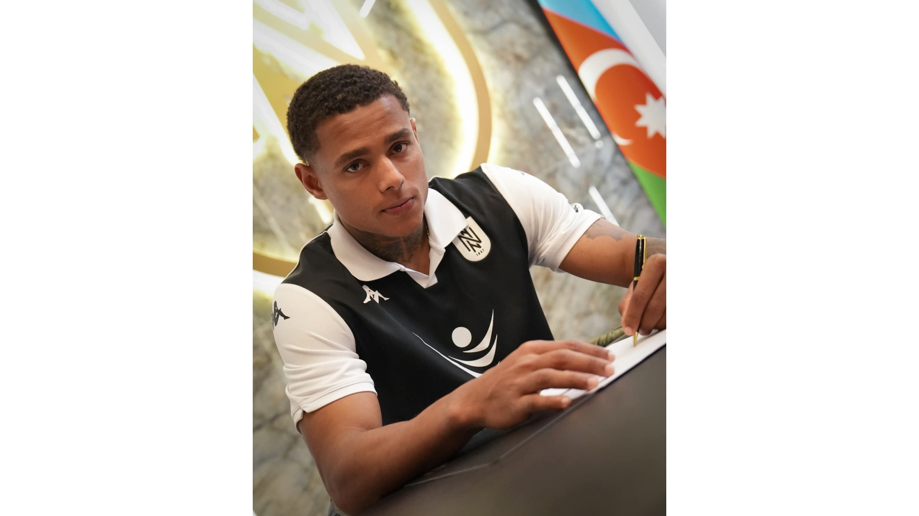 "Neftçi" braziliyalı futbolçuyla müqavilə imzaladı