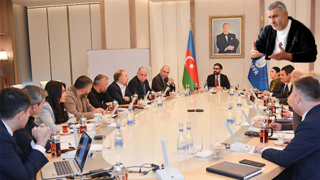 Qurban Qurbanov nazirliyi, AFFA-nı tənqid etdi: "Bu stadionda futbol oynamaq olmaz"