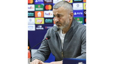 Video - Qurban Qurbanov: "Qarabağ" "Nyukasl"la oyunu düşünür, "Sabah"ı yox"