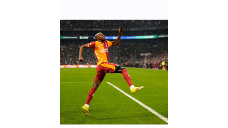 "Qalatasaray" "Beşiktaş"ı məğlub etdi