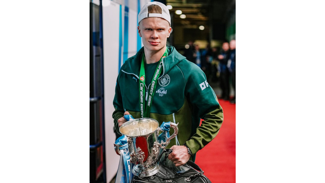 Erling Haaland Allaha şükr etdi - Video