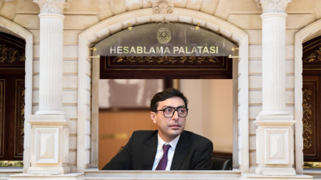 Fərid Qayıbovun nazir olduğu qurumda milyonlarla yeyinti 