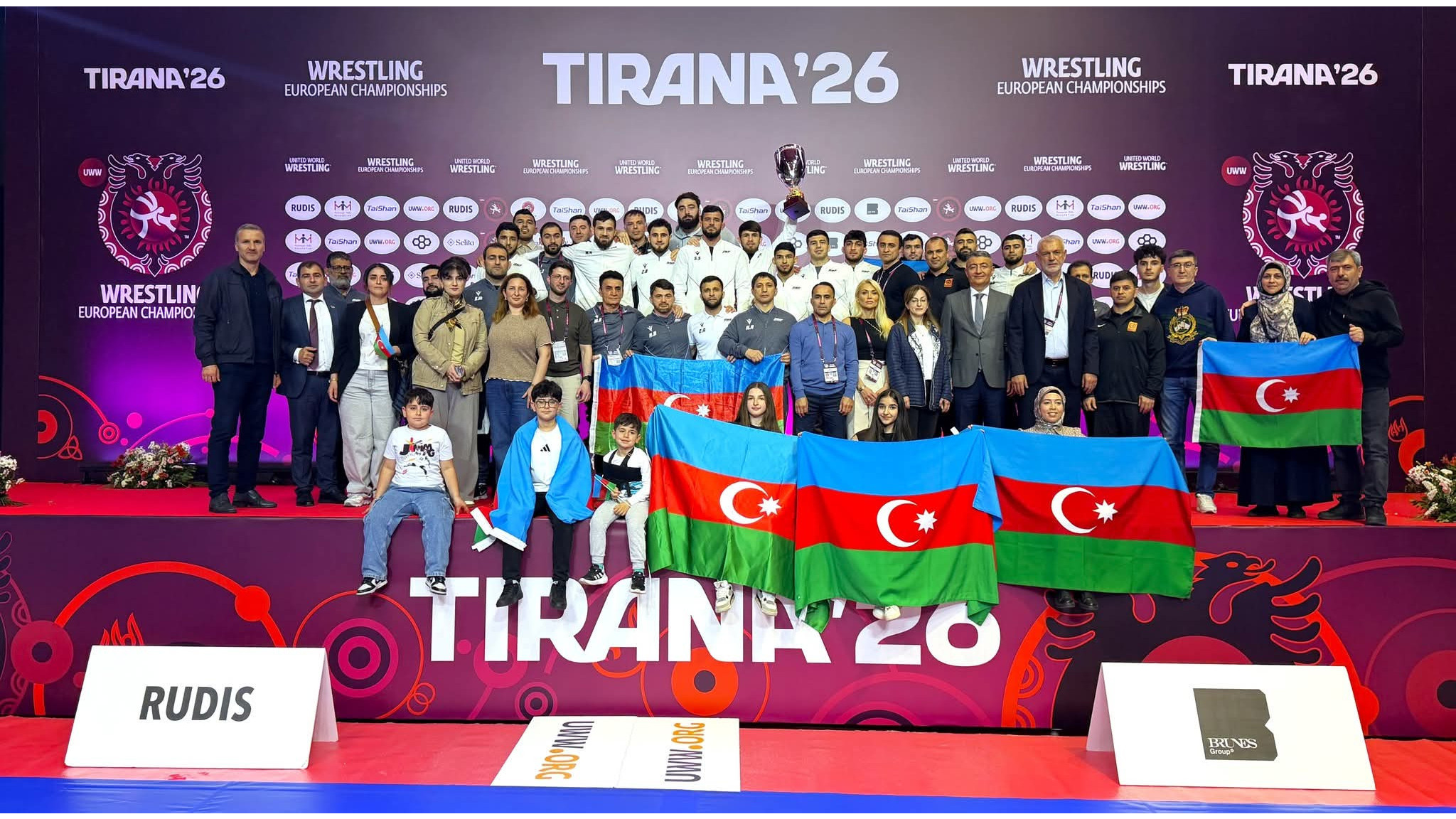 Millimiz üçqat Avropa çempionu oldu