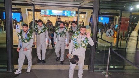 Avropanın üçqat çempionu millimiz alqışlandı - Foto-Video