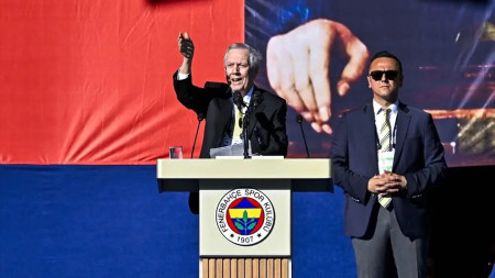"Fenerbahçe"nin prezidenti yenidən Aziz Yıldırım seçildi
