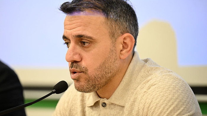 Ayxan Abbasov sevinir