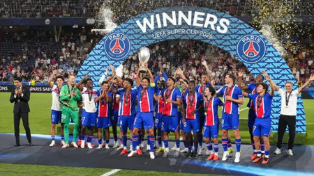 PSJ UEFA Superkubokunun ikiqat qalibi oldu 