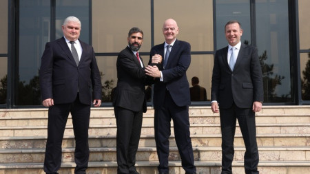 Canni İnfantino Rövşən Nəcəflə qol güləşdirdi - Foto