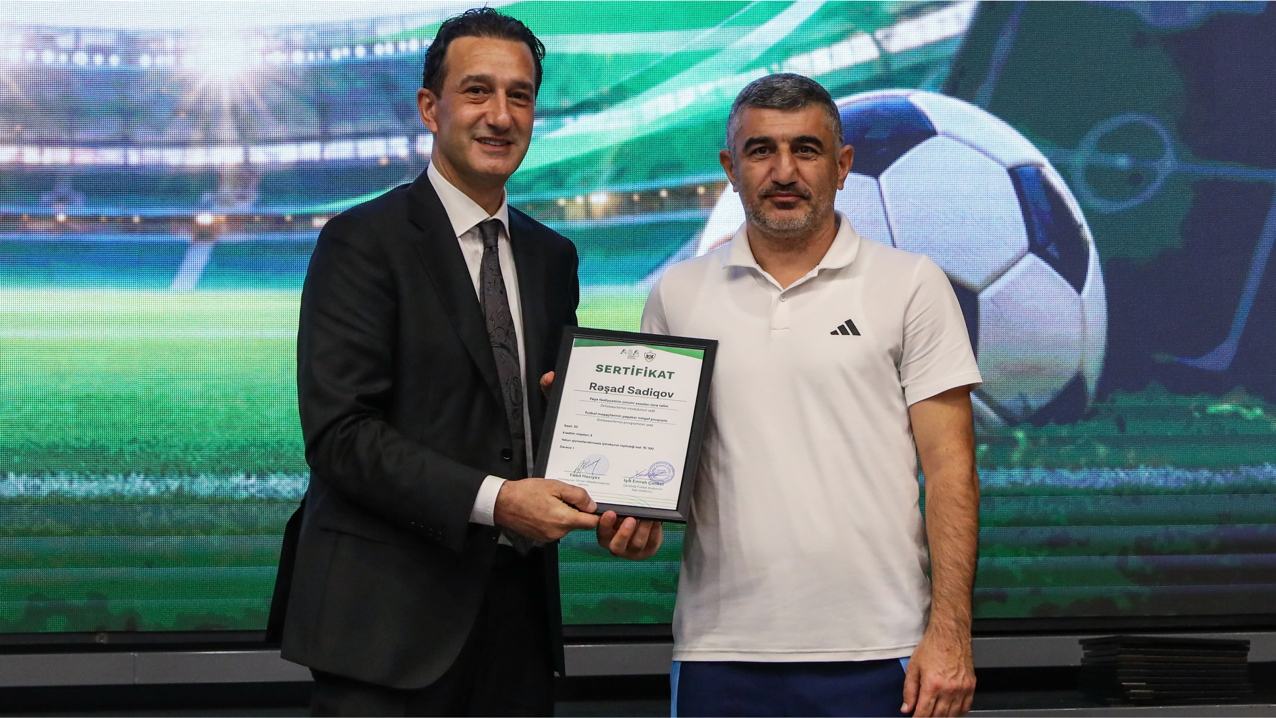 "Qarabağ" məşqçilərə sertifikat verdi - Foto